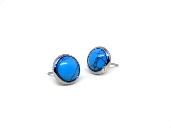 Aretes Turquesa Button Titanio 18k By Thiago Turcott® - Image 2