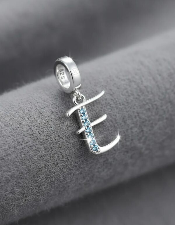 Charm Letra E Topaz Plata 1ra Ley 925 By Thiago Turcott® - Image 2