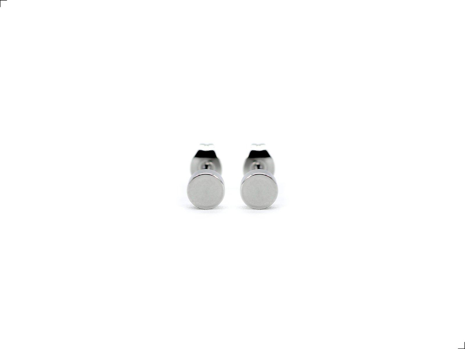 Aretes Tachuela Titanio 18k By Thiago Turcott®